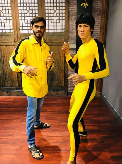 Ready to spar with Bruce Lee