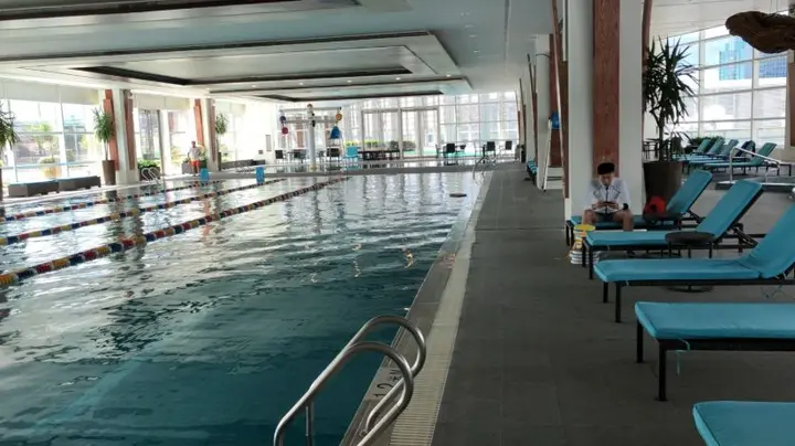 The hotel pool