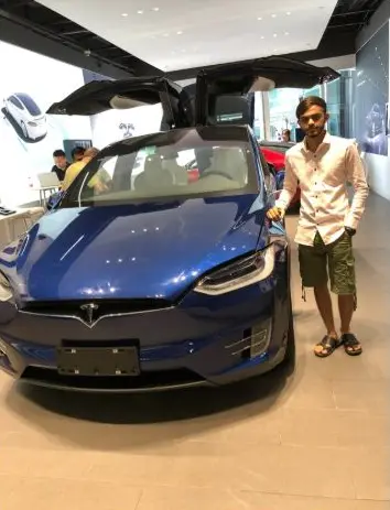 Falcon doors up, Tesla Model X