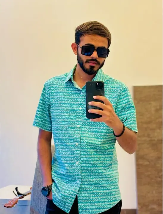 Mirror selfie